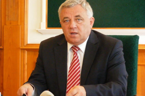 Bojin: „Petroman a fost la mine în birou, dar nu să se înscrie în PSD!” Vezi care a fost ULTIMA solicitare a liberalului înainte de a fi demis!