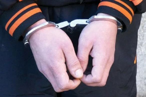 Hoț din mașini, prins de polițiștii timișoreni în timp ce pregătea o nouă lovitură