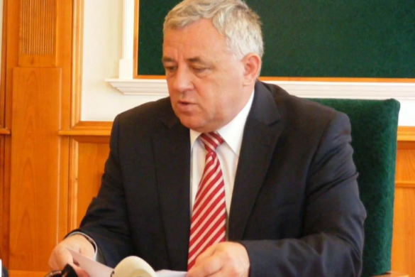 Șocant. Titu Bojin pupă primarii PDL de trei ori şi îi convinge să susțină PSD în campanie