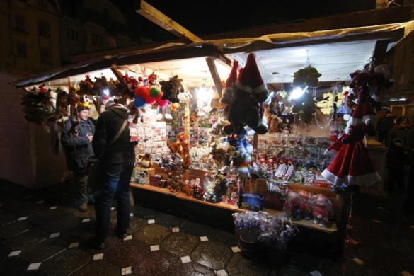 Sosirea Crăciunului beneficiu pentru comercianţii din Piaţa Victoriei