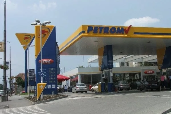 Petrom a scumpit benzina şi motorina