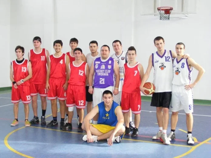 Cupa „Poli” pe ultima sută. Vineri se joacă finala la baschet 402394 348508521921335 2054993354 n jpg