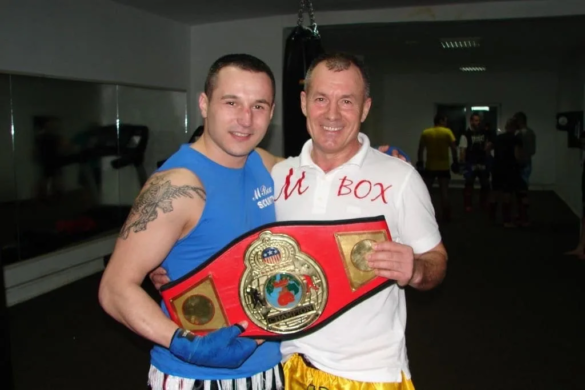 Campion național de kickbox se zbate să se mențină în activitate fără nici un ajutor. Sponsorii sportului timișean au dat bir cu fugiții