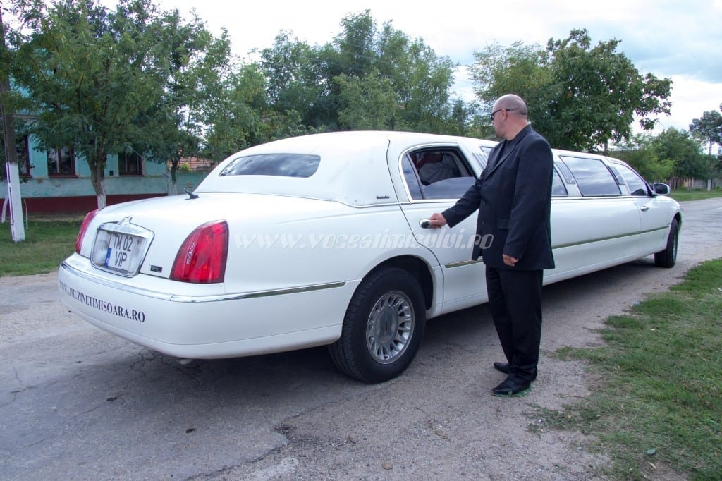 Un-copil-de-grădiniță-îl-face-”pilaf”-pe-designerul-Adrian-Haiduc_014