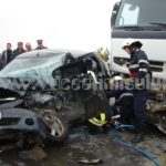 Accident deosebit de grav între Albina şi Sacoşu Turcesc. Un bărbat a murit după ce a fost izbit de un autocamion 018
