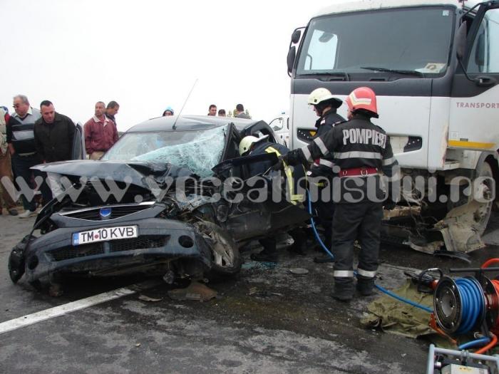 Accident-deosebit-de-grav-între-Albina-şi-Sacoşu-Turcesc.-Un-bărbat-a-murit-după-ce-a-fost-izbit-de-un-autocamion_032