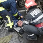 Accident deosebit de grav între Albina şi Sacoşu Turcesc. Un bărbat a murit după ce a fost izbit de un autocamion 036