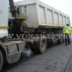 Accident deosebit de grav între Albina şi Sacoşu Turcesc. Un bărbat a murit după ce a fost izbit de un autocamion 053