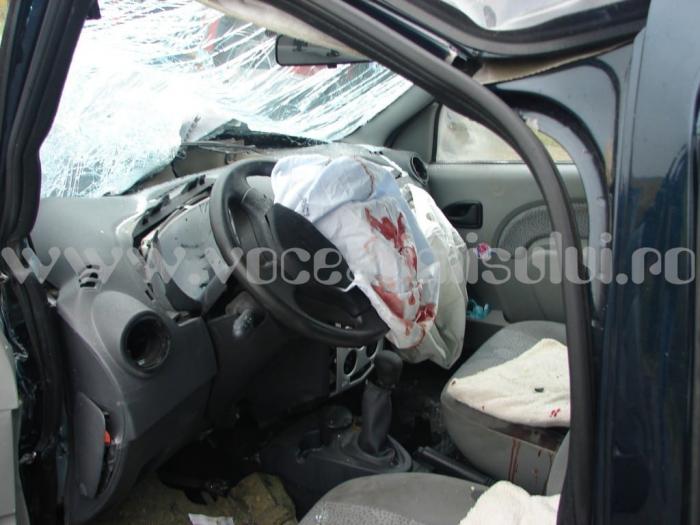 Accident-deosebit-de-grav-între-Albina-şi-Sacoşu-Turcesc.-Un-bărbat-a-murit-după-ce-a-fost-izbit-de-un-autocamion_057