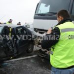 Accident deosebit de grav între Albina şi Sacoşu Turcesc. Un bărbat a murit după ce a fost izbit de un autocamion 059