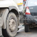 Accident deosebit de grav între Albina şi Sacoşu Turcesc. Un bărbat a murit după ce a fost izbit de un autocamion_084