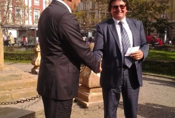 Primarul Nicolae Robu a dat startul, oficial, pentru începerea construcţiilor din centrul istoric