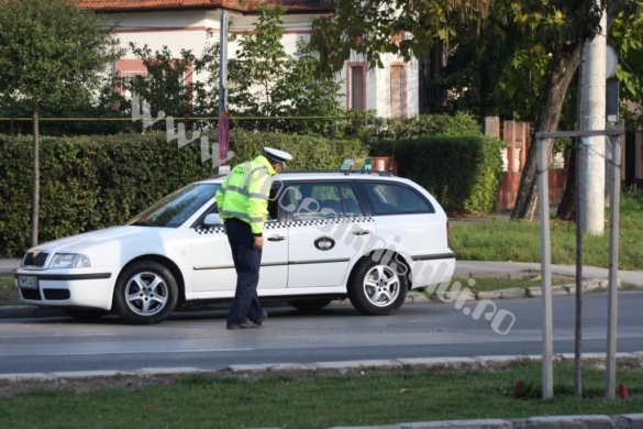Taximetriştii şi şoferii indisciplinaţi verificaţi la „sânge” de Poliţişti şi R.A.R 007