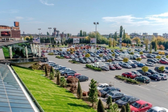 Împrejurimile Iulius Mall – o oază de verdeaţă ca în Hyde Park