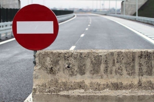 Canicula ce-a pus stăpânire pe România, trage camioanele pe „dreapta”