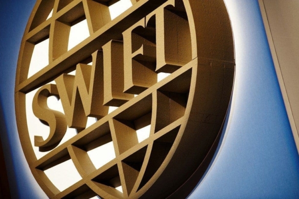 Parlamentul European votează astăzi asupra suspendării acordului SWIFT: protecţia datelor