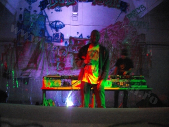DSC 15