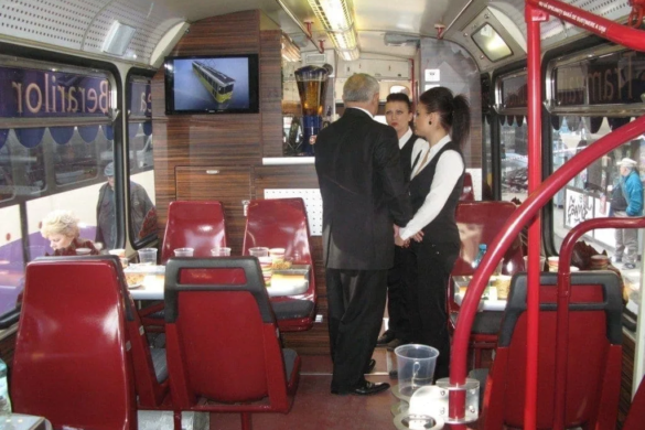 Plimbări GRATUITE cu tramvaiul turistic și minibus-urile electrice în cea de-a II-a zi a Săptămânii Mobilităţii, la Timişoara