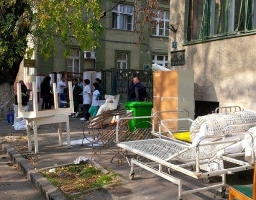 Clanul Cârpaci a evacuat secţia de pneumologie a Spitalului de Copii