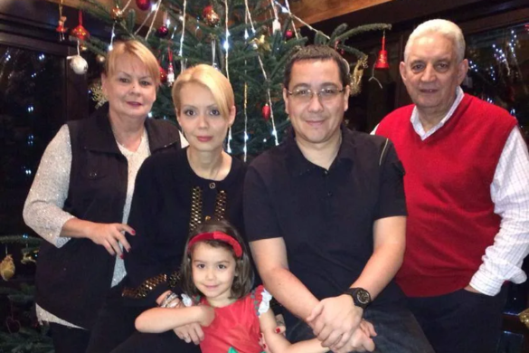 Senatorul PSD Timiş, Ilie Sârbu şi ginerele său – premierul Victor Ponta, felicitaţi şi „blestemaţi” de români, de Crăciun