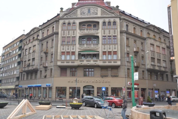Clădirea cu Materna din Centrul Timişoarei luată în vizorul rromilor
