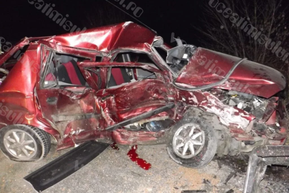 Accident GRAV la marginea Timişoarei. Doi MORŢI şi un RĂNIT GRAV după un impact nimicitor între două autoturisme FOTO