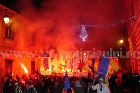 „Cinste lor EROILOR!” Timișorenii și-au comemorat eroii din Decembrie ’89 FOTO/VIDEO