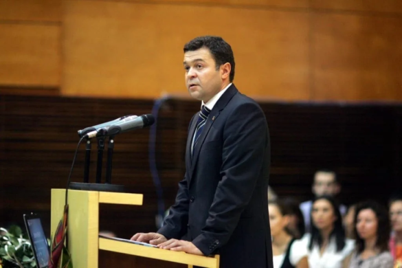 „Autorităţile locale şi judeţene nu sprijnă universităţile de stat din oraş”: Marilen Pirtea, rectorul UVT