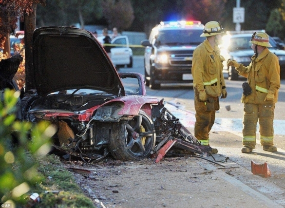 Paul Walker a murit într un accident04