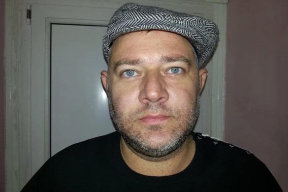 Cosmin Tinta – Politicul, între autism şi Caragiale