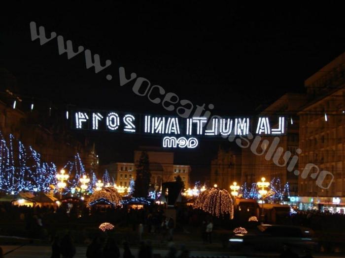 lumina-de-sărbătoare-şi-cel-mai-mare-Târg-de-Crăciun-au-fost-deschise-sâmbătă-seara10