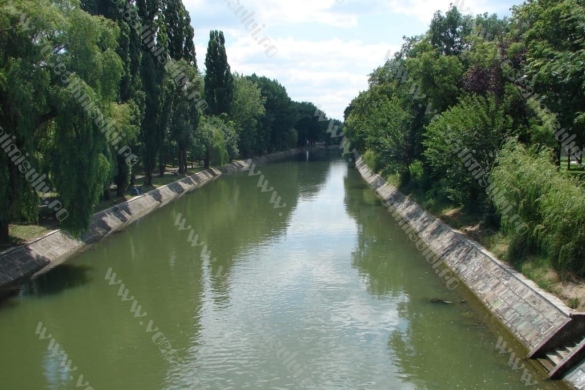 Reamenajarea malurilor Canalului Bega trebuie să se încheie până la începutul primăverii viitoare. Vezi cât costă toată lucrarea!
