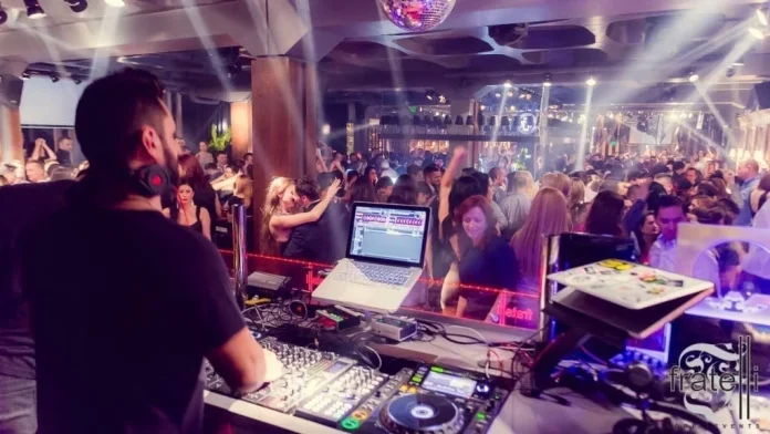 Mykonos la Timişoara şi din Super Paradise în Fratelli, „Back în Time” cu DJ Pete Mykonos la Timişoara şi din Super Paradise în Fratelli06 jpg