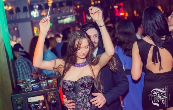 Mykonos la Timişoara şi din Super Paradise în Fratelli09