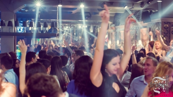 Mykonos la Timişoara şi din Super Paradise în Fratelli10
