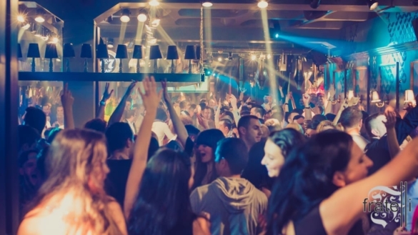 Mykonos la Timişoara şi din Super Paradise în Fratelli11