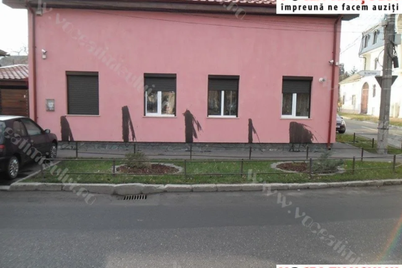 Răzbunare de Anul Nou? Casa unui polițist din Timișoara a fost vandalizată de Revelion VIDEO+FOTO EXCLUSIV