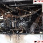 Un autocar a luat foc în parcarea Hotelului Timişoara17