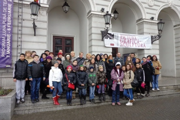 Femeile Liberale în excursie, alături de elevii conştiincioşi din Timişoara FOTO