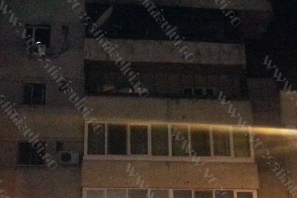 Explozie puternică într-un bloc din Timişoara. Un cetăţean chinez a fost ars pe faţă, mâini şi picioare FOTO