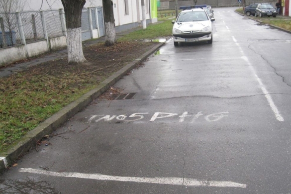 Timişoreni „creativi”. N-ai loc de parcare?Ia vopsea şi se rezolvă