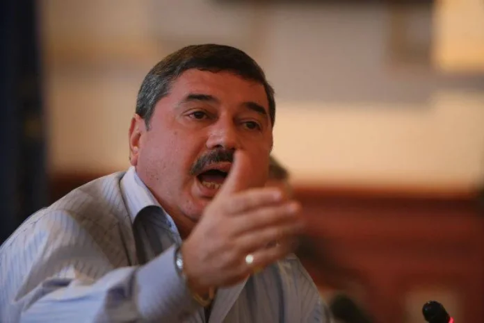 Trei funcţionari ai Primăriei Timişoara au fost trimişi în judecată pentru retrocedări ilegale. Nicuşor Miuţ e pe listă nicusor miut jpg