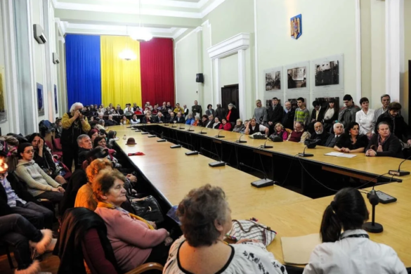 Mihai Eminescu celebrat la Timişoara, de elevii liceului Iris FOTO