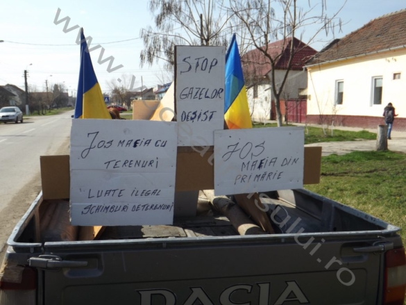 13Un dudeştean a început azi cel mai lung protest la adresa mafiei din Primărie 13Un dudeştean a început azi cel mai lung protest la adresa mafiei din Primărie