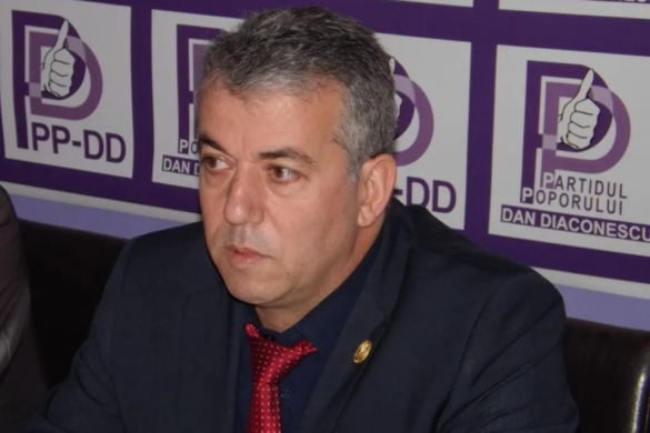 Adrian Diaconu: Cerem demisia doamnei ministru Mariana Câmpeanu