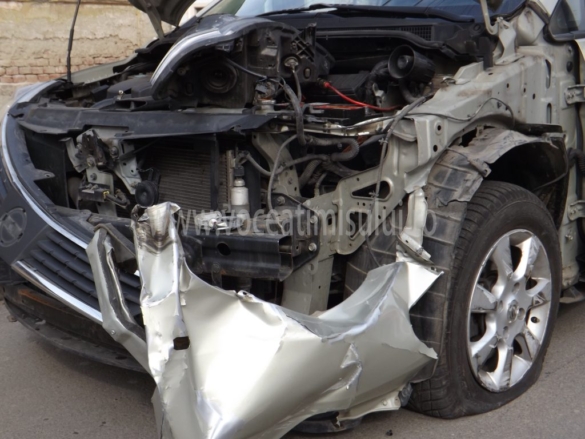 Neatenţia costă scump Accident spectaculos la intersecţia străzilor Iosif Vulcan cu Ioan Bontilă 13 Neatenţia costă scump Accident spectaculos la intersecţia străzilor Iosif Vulcan cu Ioan Bontilă 13