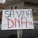 Protest-pentru-drumul-dezastruos-ce-leagă-Unip-şi-Uliuc01