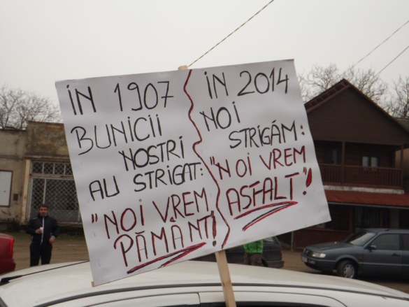 Protest pentru drumul dezastruos ce leagă Unip şi Uliuc02 Protest pentru drumul dezastruos ce leagă Unip şi Uliuc02