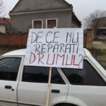Protest-pentru-drumul-dezastruos-ce-leagă-Unip-şi-Uliuc08