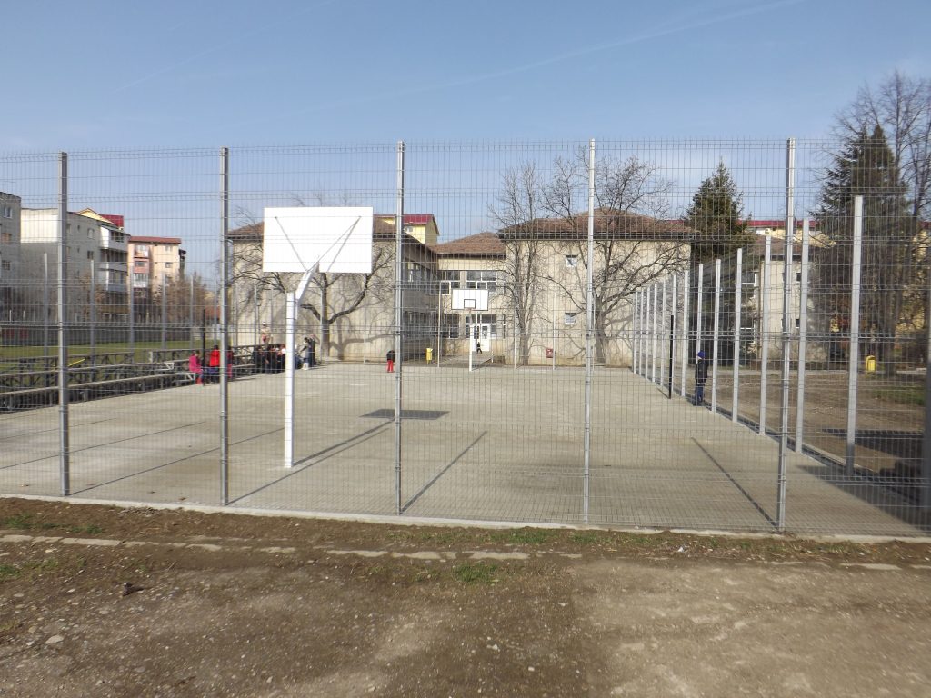Rugby-pentru-copiii-cu-dizabilităţi-de-la-Liceul-Iris01